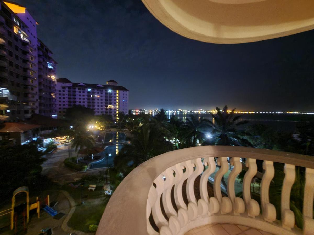 Glory Beach Resort Seaview Private 2Br Port Dickson Exterior photo